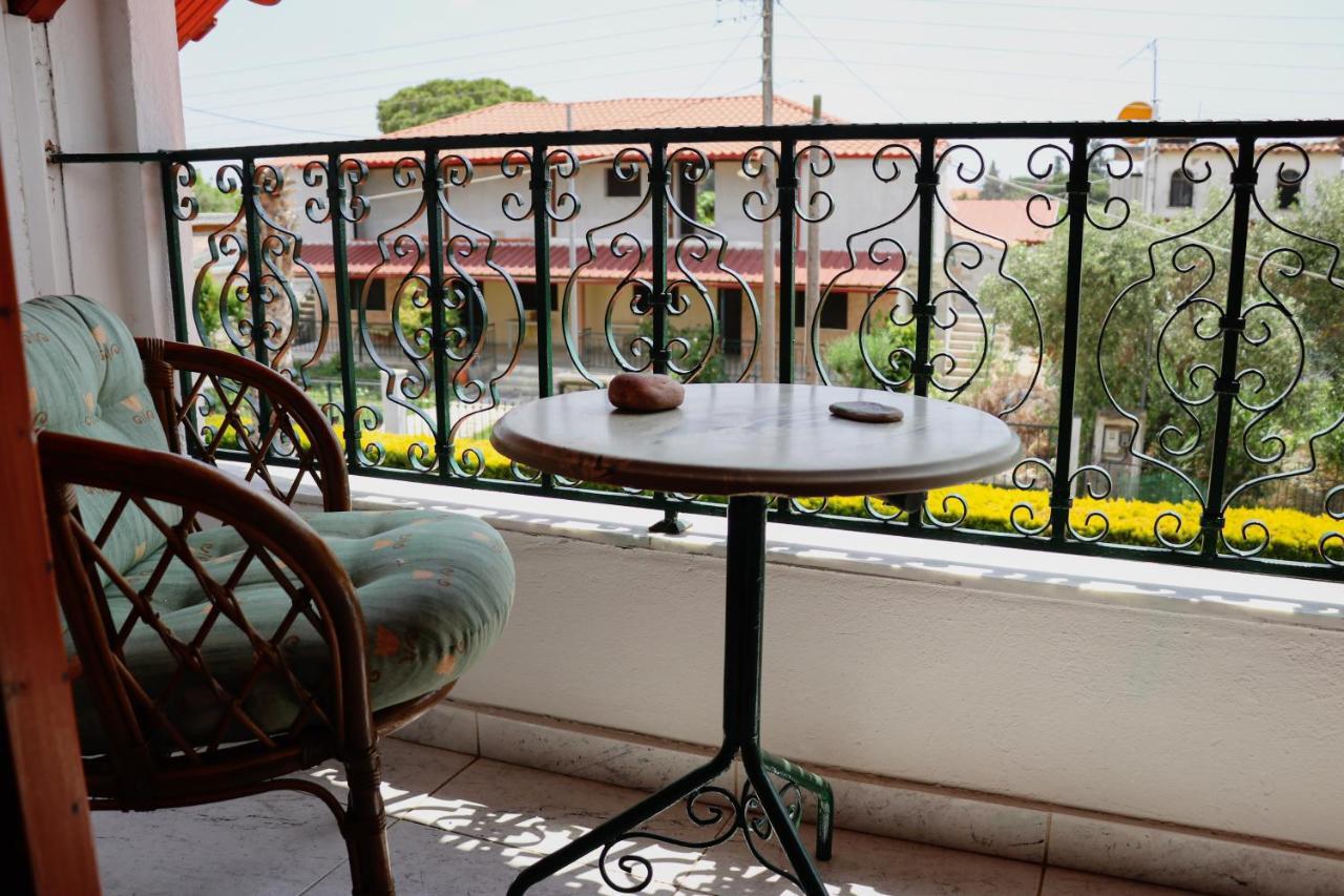 Renaissance Holidays Villa Nea Kallikrateia Exteriör bild
