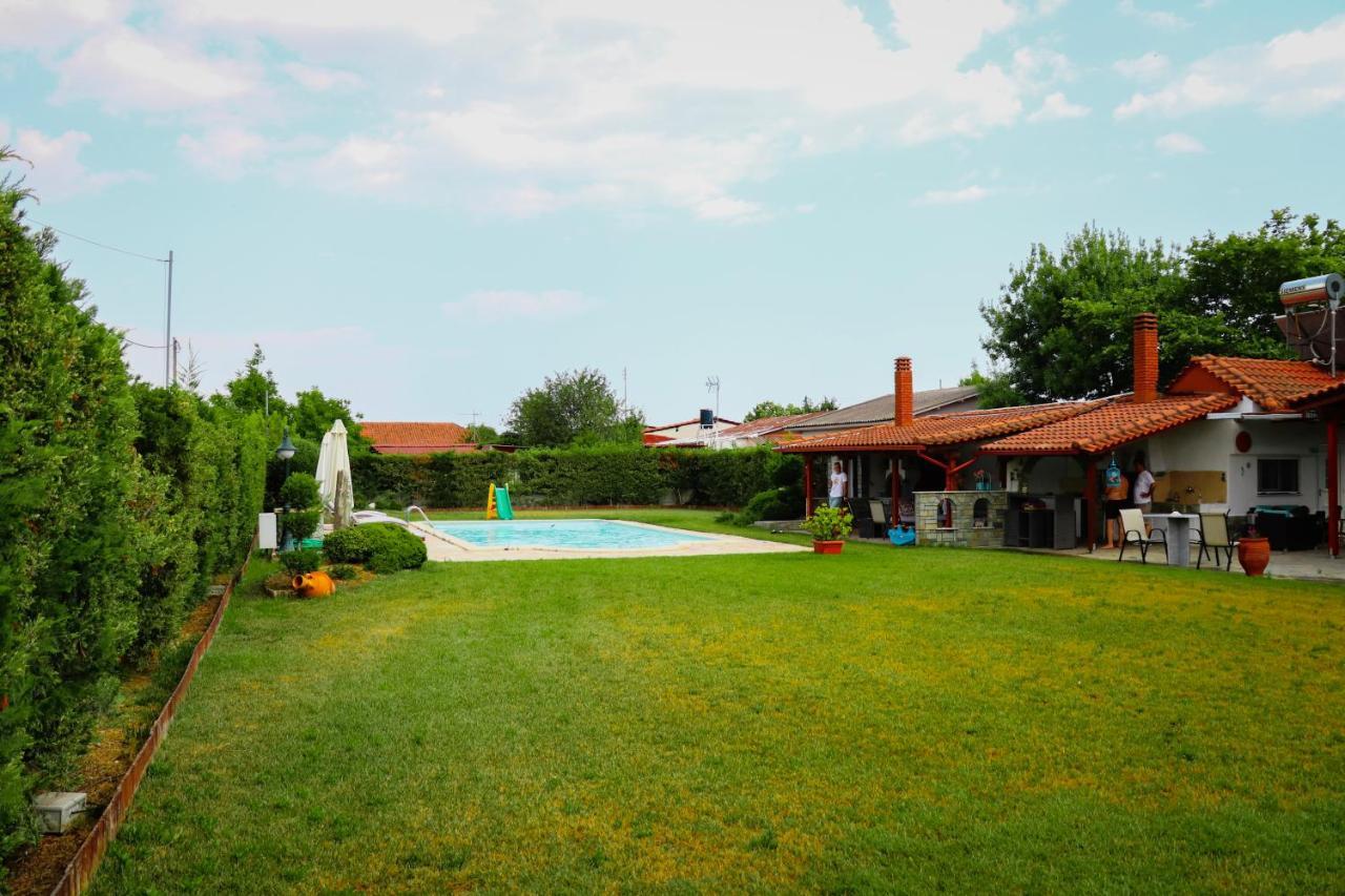 Renaissance Holidays Villa Nea Kallikrateia Exteriör bild