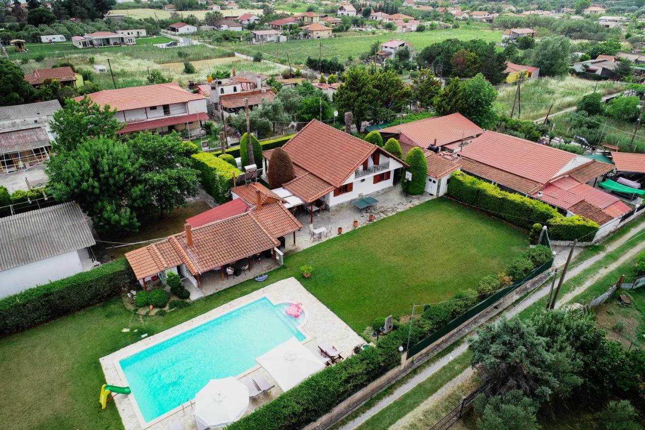 Renaissance Holidays Villa Nea Kallikrateia Exteriör bild
